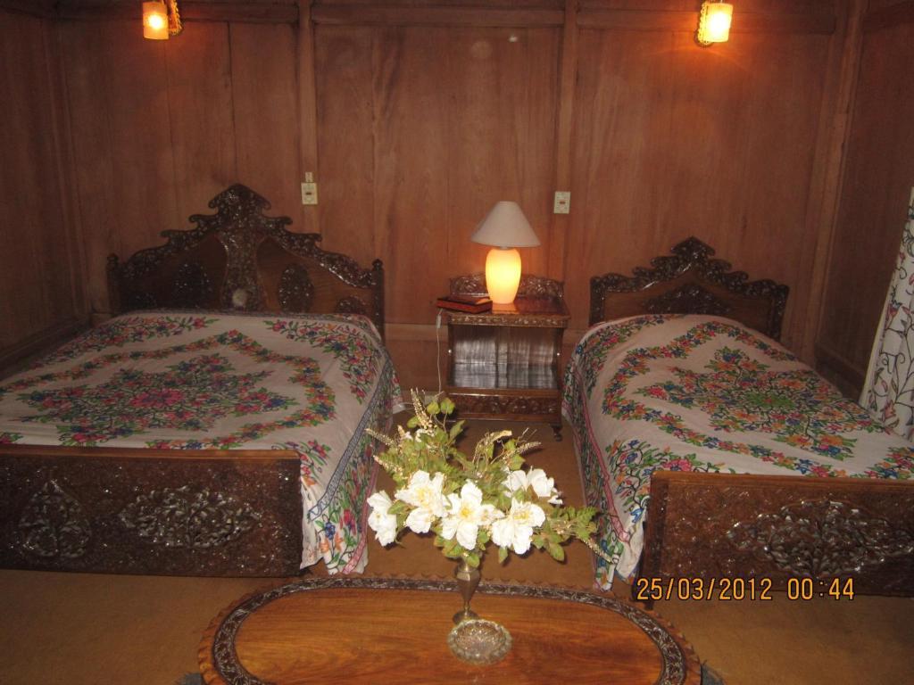 Wangnoo Sheraton Srīnagar Habitación foto